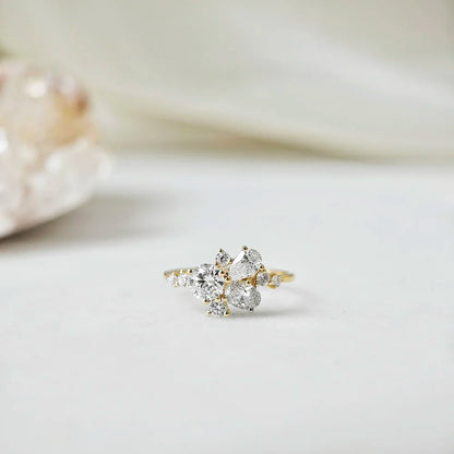 18K Aviva Lab-grown Diamond Ring