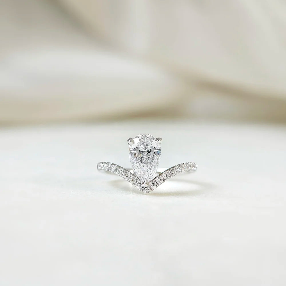 18K Ravee Lab-grown Diamond Ring
