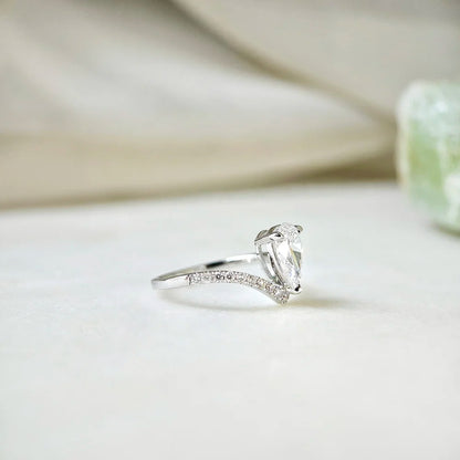 18K Ravee Lab-grown Diamond Ring