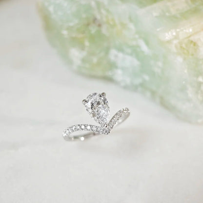 18K Ravee Lab-grown Diamond Ring