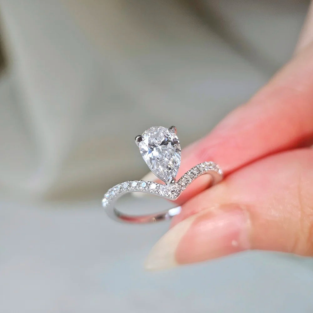 18K Ravee Lab-grown Diamond Ring