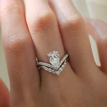 18K Ravee Lab-grown Diamond Ring