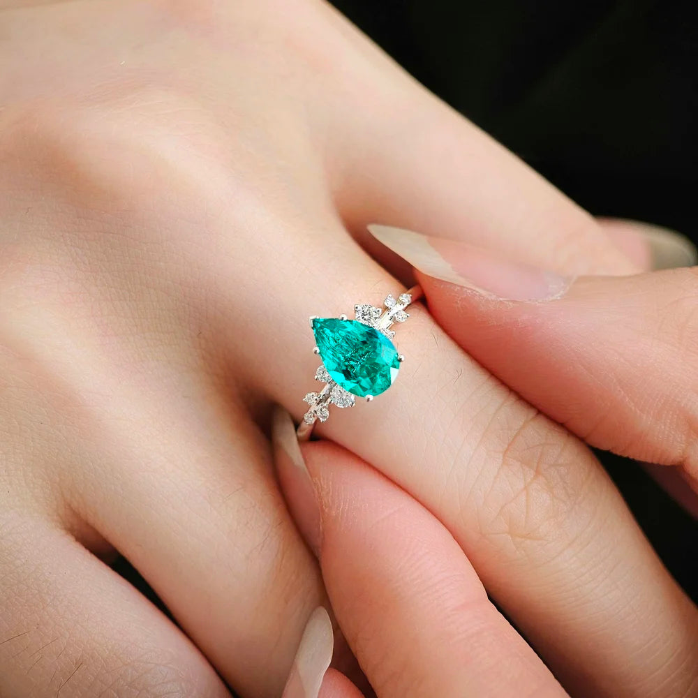 18K Gardenia Pear Lab-grown Emerald Ring