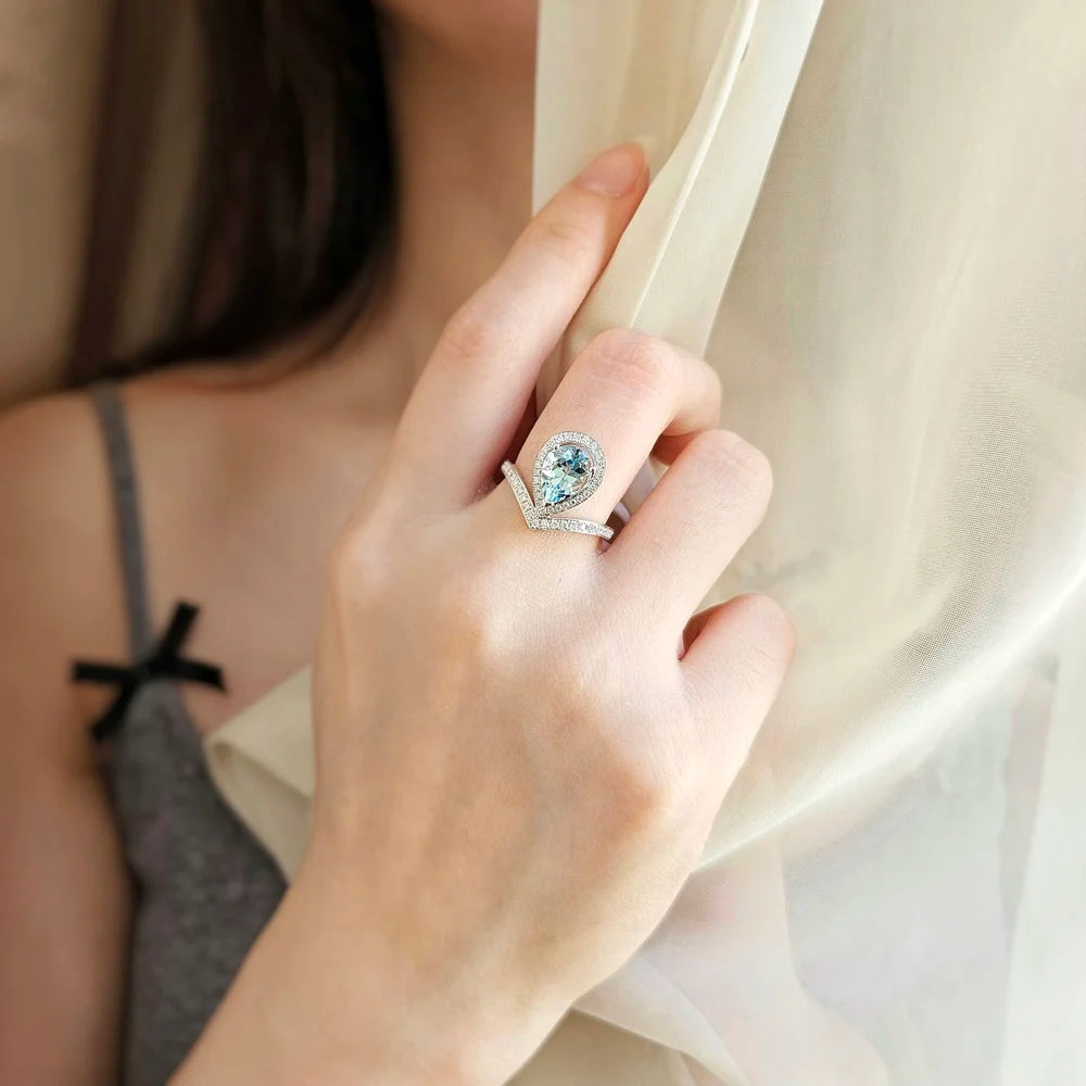 The Crown Auqamarine and Diamond Ring