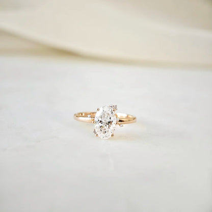 18K Dainty Minimal Lab-grown Diamond Ring