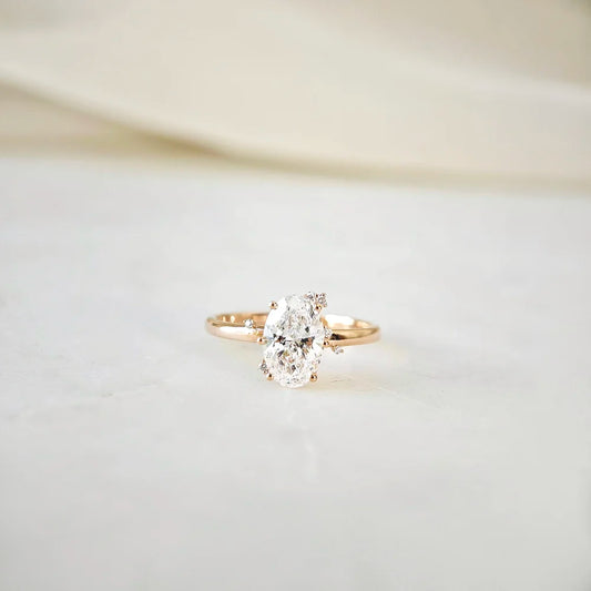 18K Dainty Minimal Lab-grown Diamond Ring
