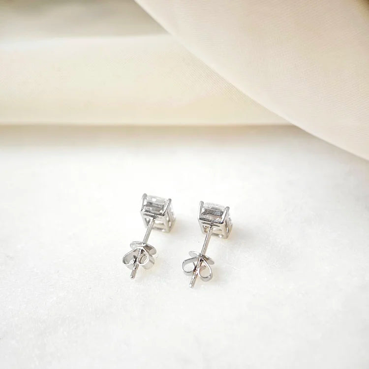 18K Emerald Moissanite Stud Earrings (1.00cts)