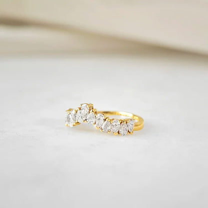 18K The Pear Crown Lab-grown Diamond Band