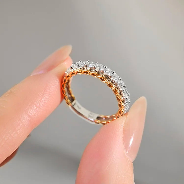 18K Serenity Diamond Band