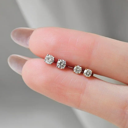 Solatire Diamond Stud Earring (0.15cts)