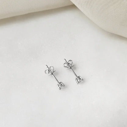 Solatire Diamond Stud Earring (0.15cts)