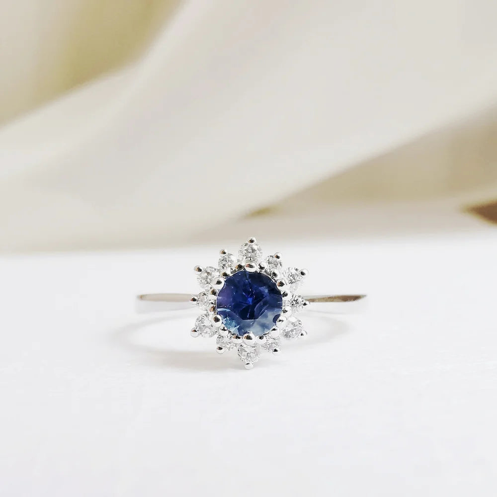 Ceylon Snowflake Ring