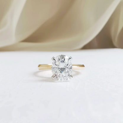 18K "The Classic" Oval Moissanite Ring