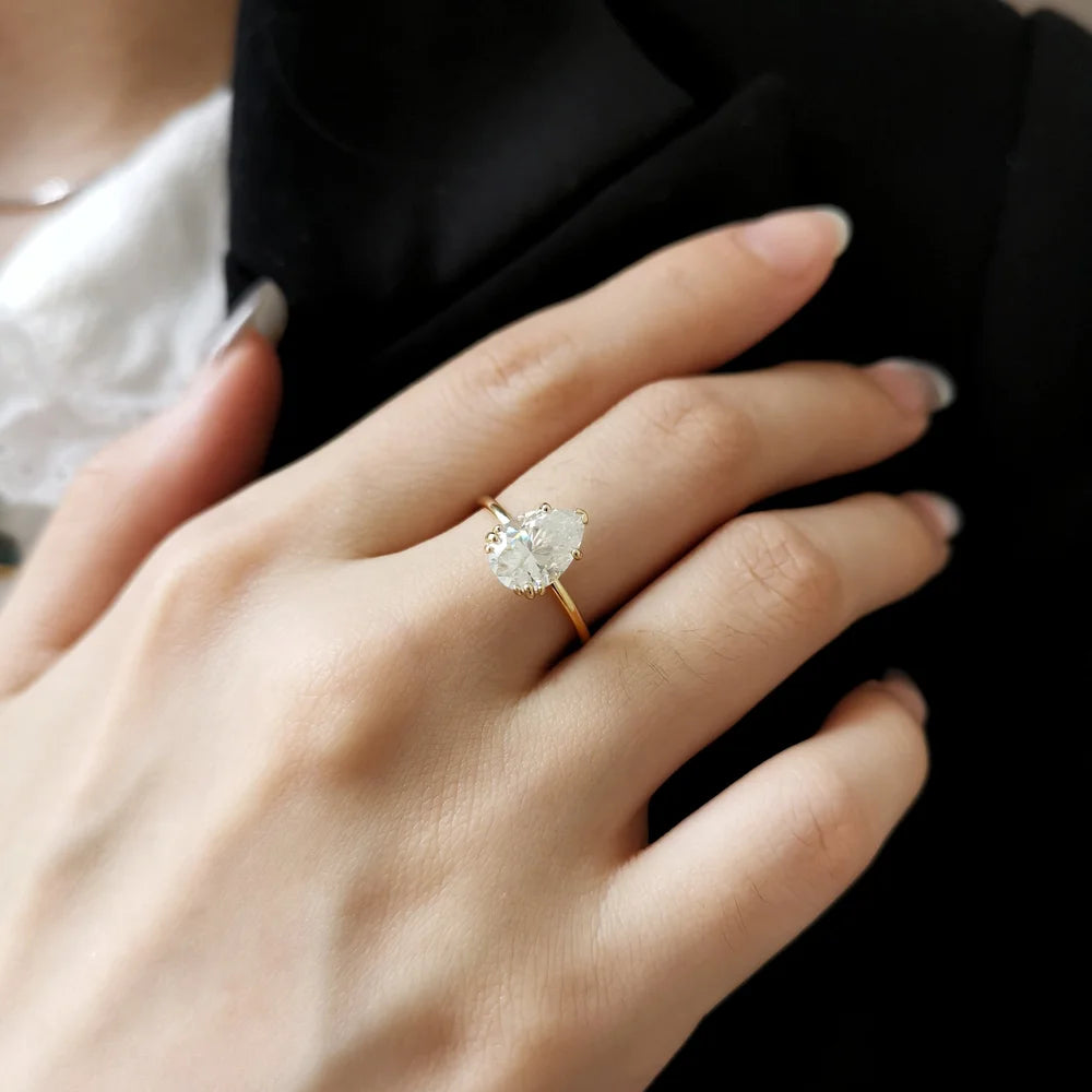 14K Pear Moissanite Diamond Fountain Ring