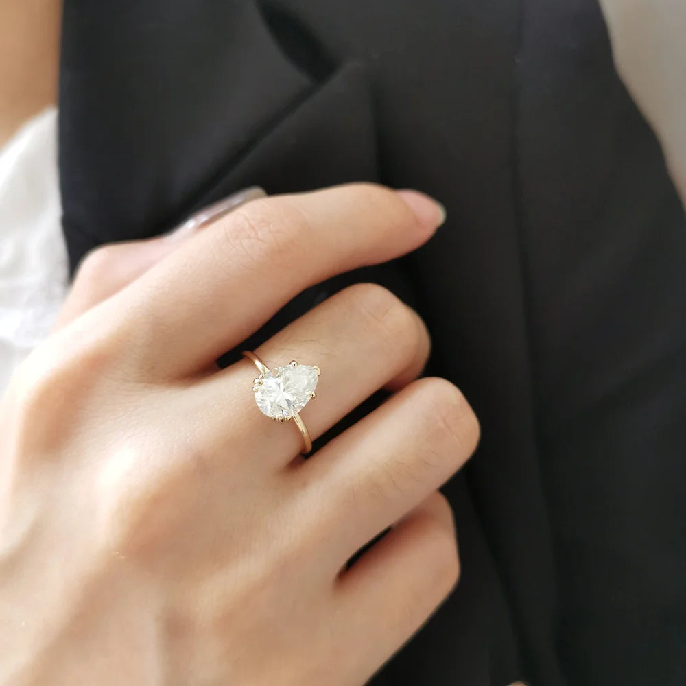 14K Pear Moissanite Diamond Fountain Ring