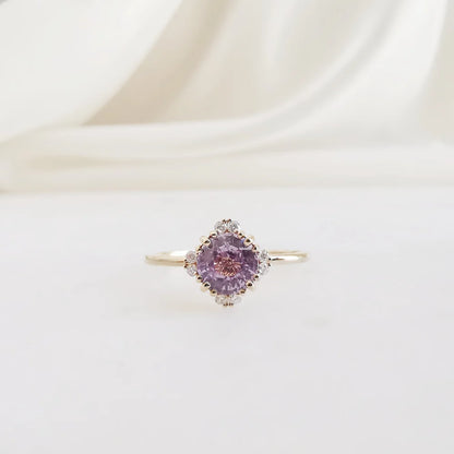 18K Lavender/ Green Sapphire Ring