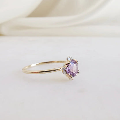 18K Lavender/ Green Sapphire Ring