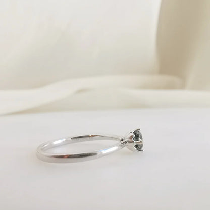 18K Flower Basket Green Sapphire Ring
