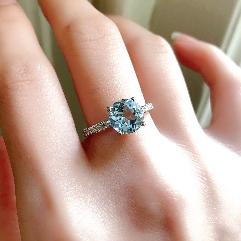 Round Aquamarine Ring