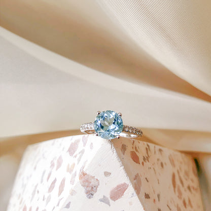 Round Aquamarine Ring