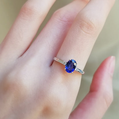 Royal Elegance Sapphire Ring with Diamond