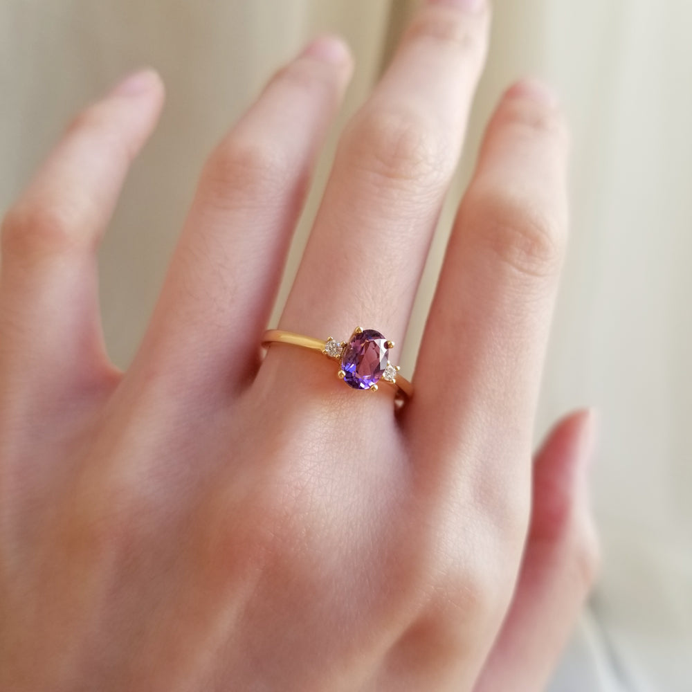 18K Petite Atmos Amethyst Ring
