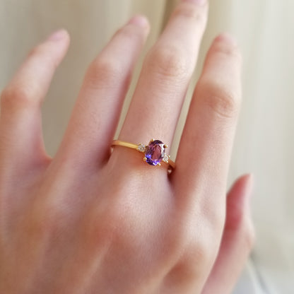 18K Petite Atmos Amethyst Ring