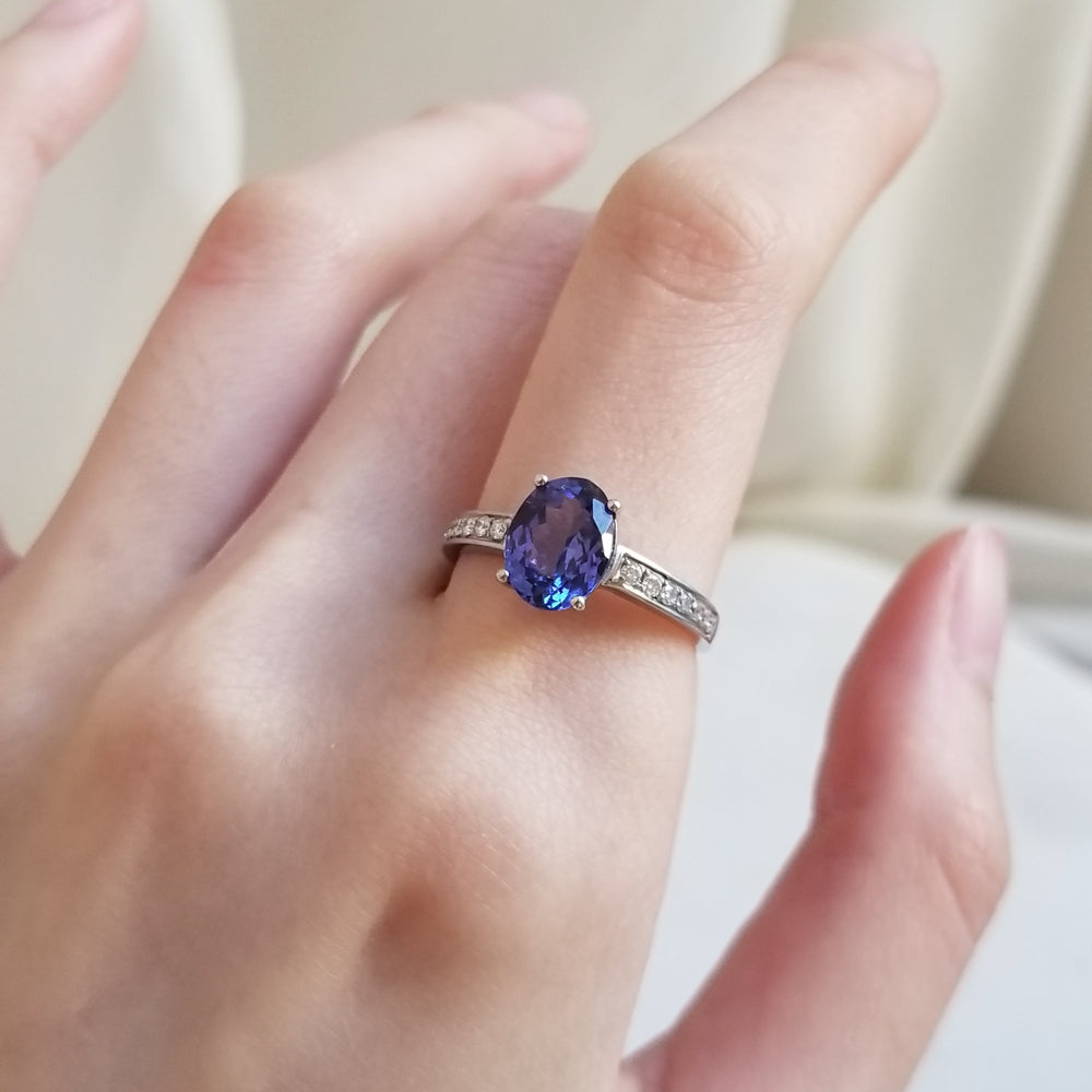 Oval Tanzanite Ring