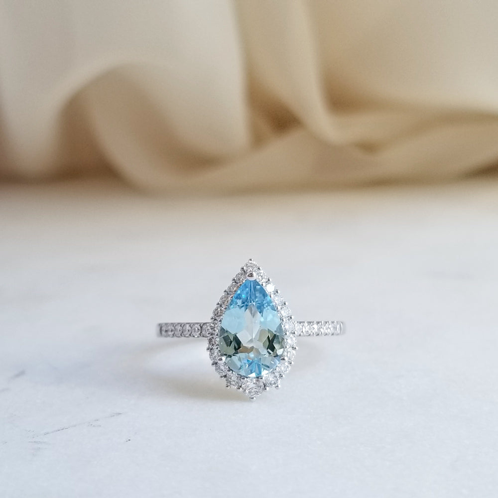 18K Stellar Pear Aquamarine and Diamond Ring