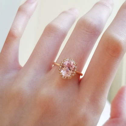 Scallop-Edged Morganite Ring