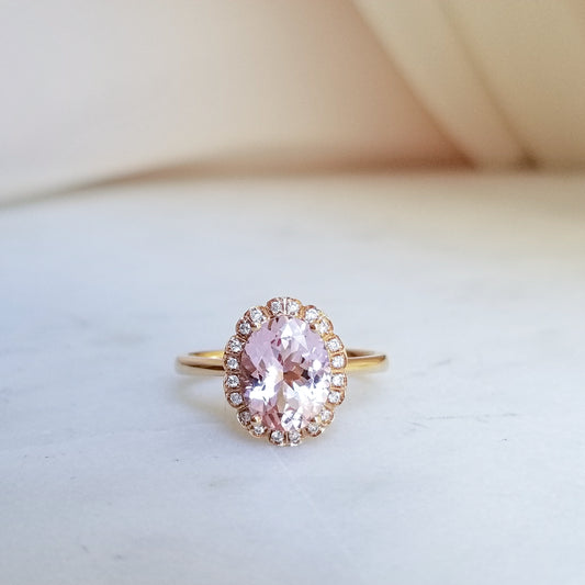 Scallop-Edged Morganite Ring
