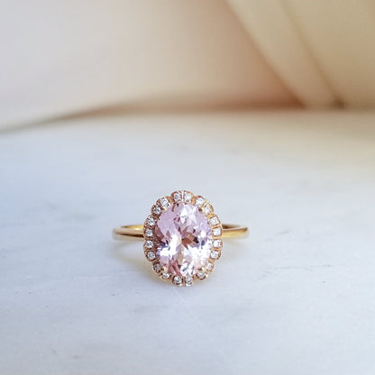 Scallop-Edged Morganite Ring