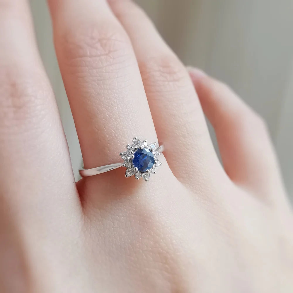 Ceylon Snowflake Ring