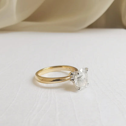 18K "The Classic" Oval Moissanite Ring