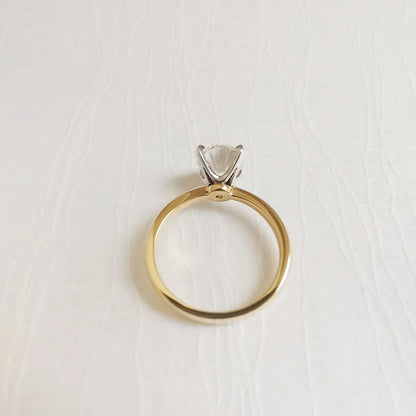 18K "The Classic" Oval Moissanite Ring