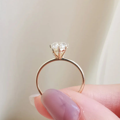 14K "The Diamond Fountain" Round Moissanite Ring