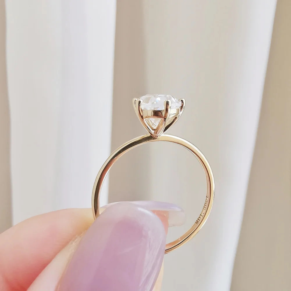 14K "The Raindrop" Moissanite Ring