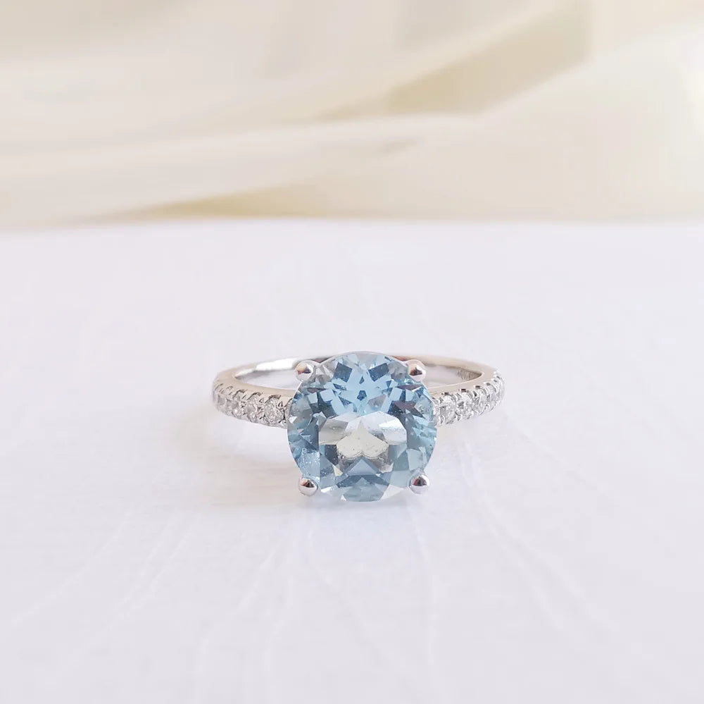 Round Aquamarine Ring