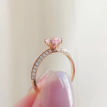 On-Point Knife-Edged Morganite Ring