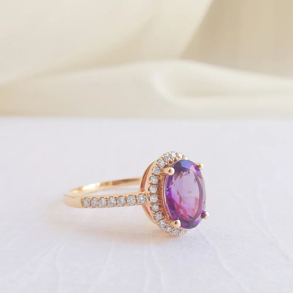18K Oval Amethyst Halo Ring
