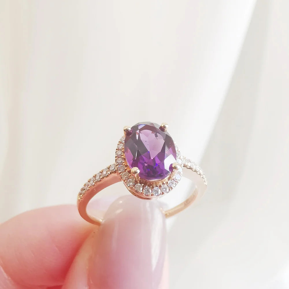 18K Oval Amethyst Halo Ring