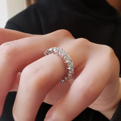 18K Accord Round Moissanite Eternity Ring