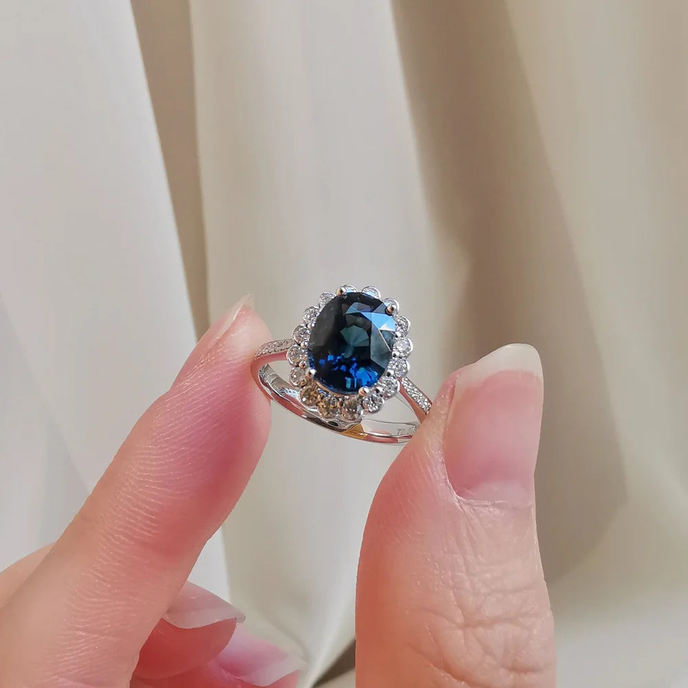 18K White Gold Oval Tourmaline Ring