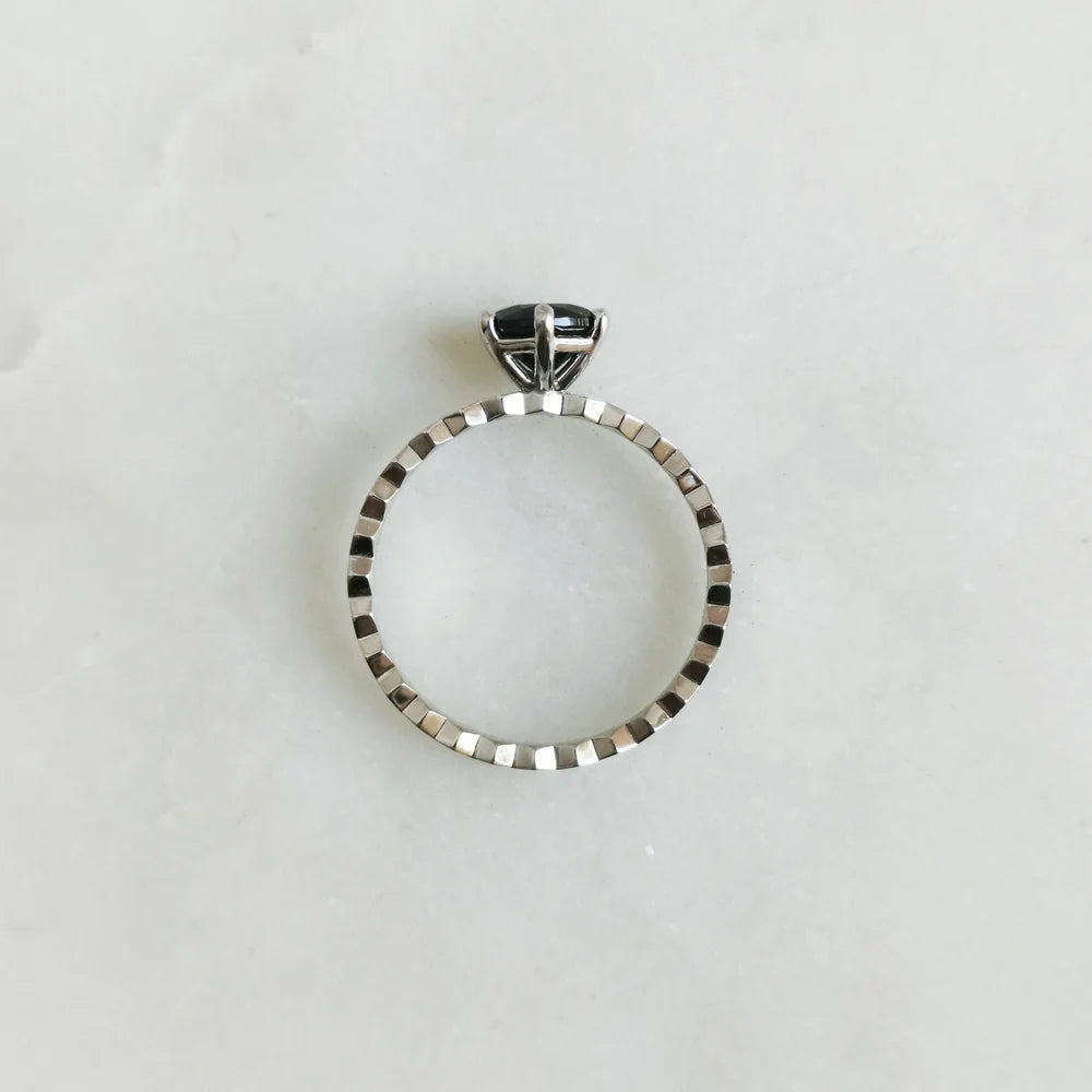 18K White Gold Spinel Honeycomb Ring