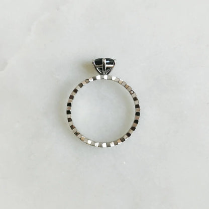 18K White Gold Spinel Honeycomb Ring