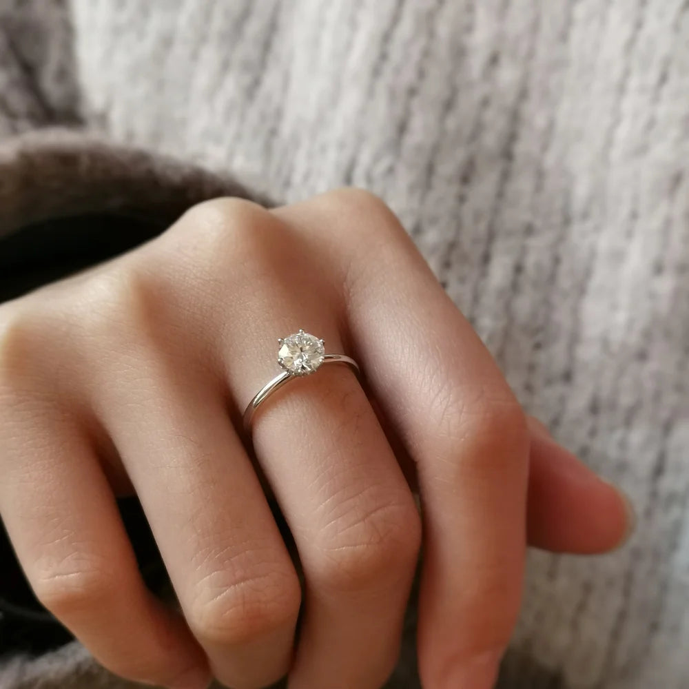 18K "The Diamond Wreath" Moissanite Ring