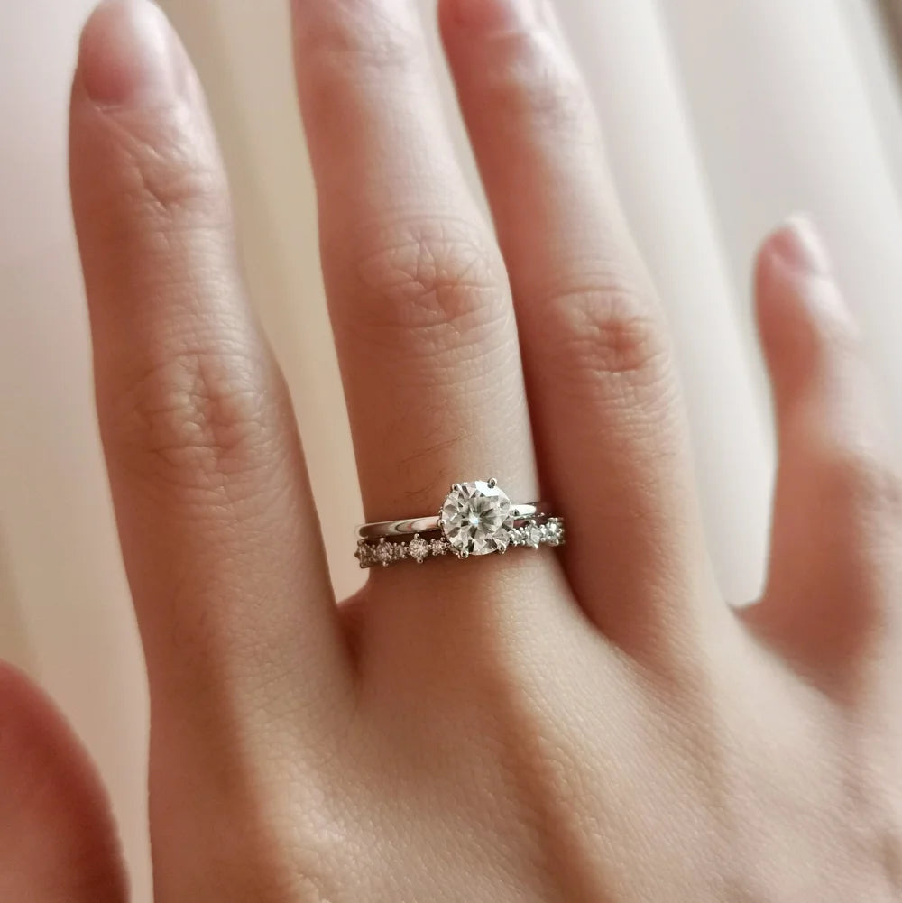 18K "The Diamond Wreath" Moissanite Ring