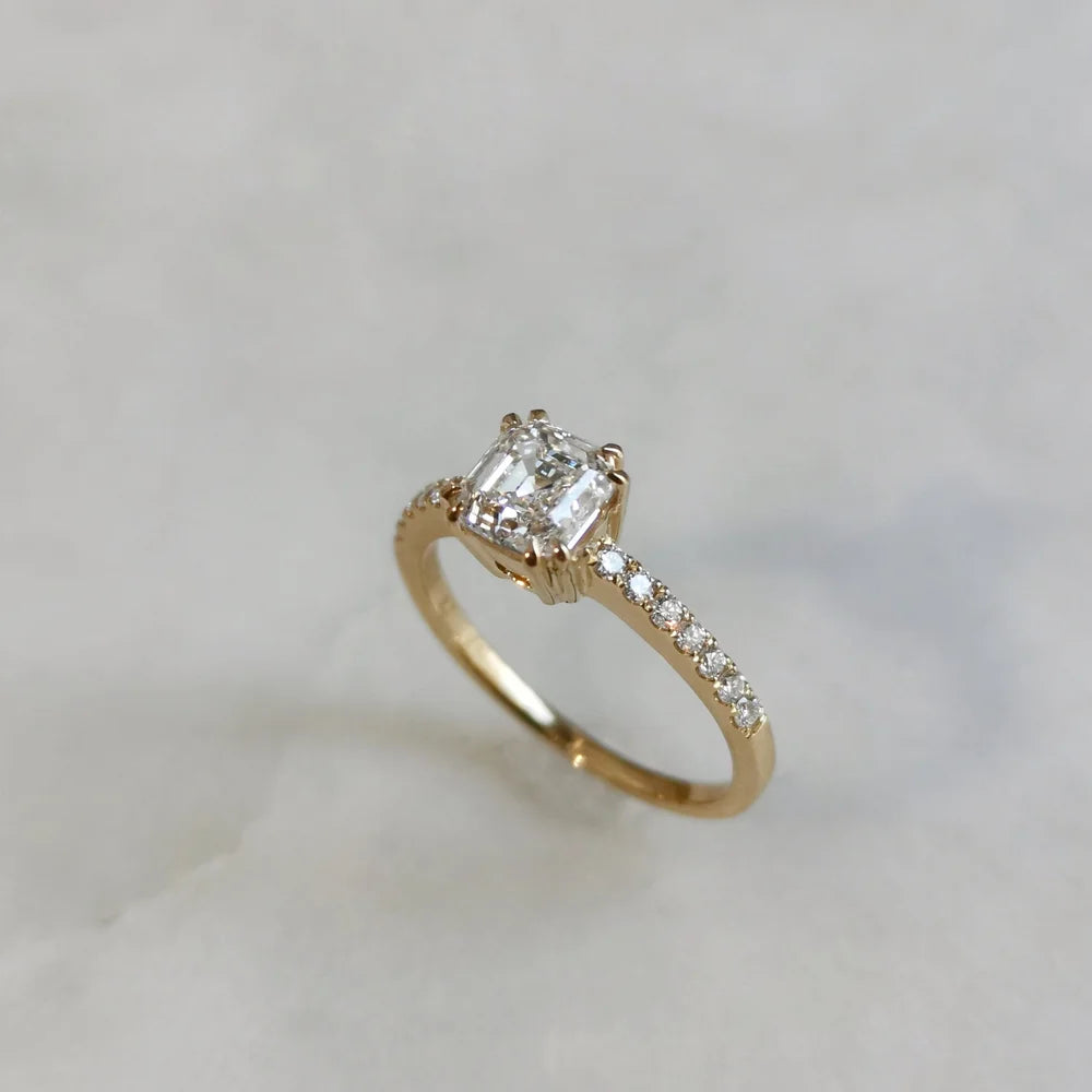 18K Symphonie Solitaire Lab-grown Diamond Ring