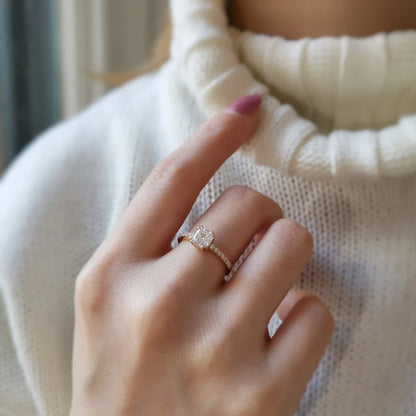 18K Symphonie Solitaire Lab-grown Diamond Ring