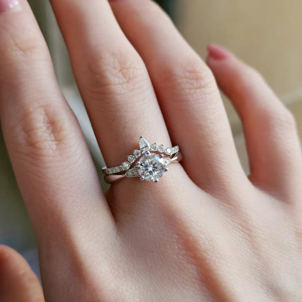 18K Alia Solitaire Moissanite Engagement Ring